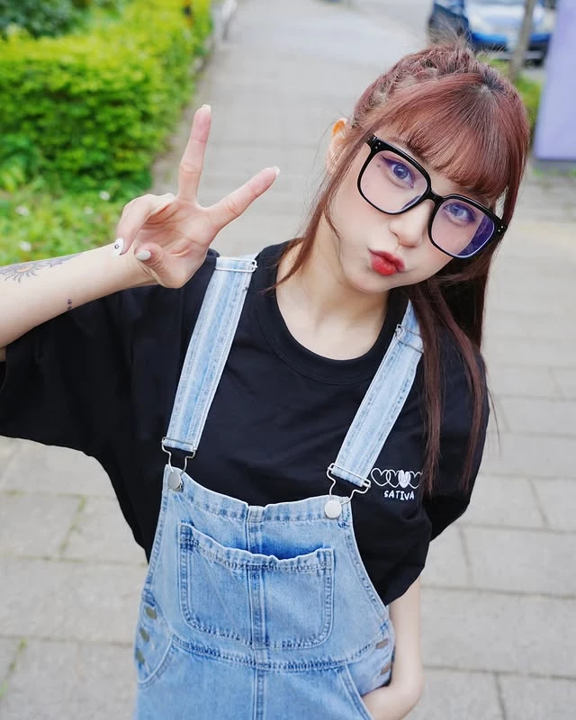  「GU甜心」纯慾感爆棚 (10P) 第10张