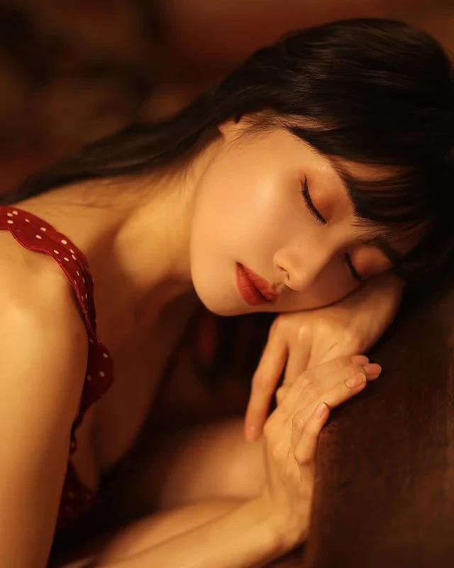  「段璟乐」身材比例好到不像真人 (10P) 第8张