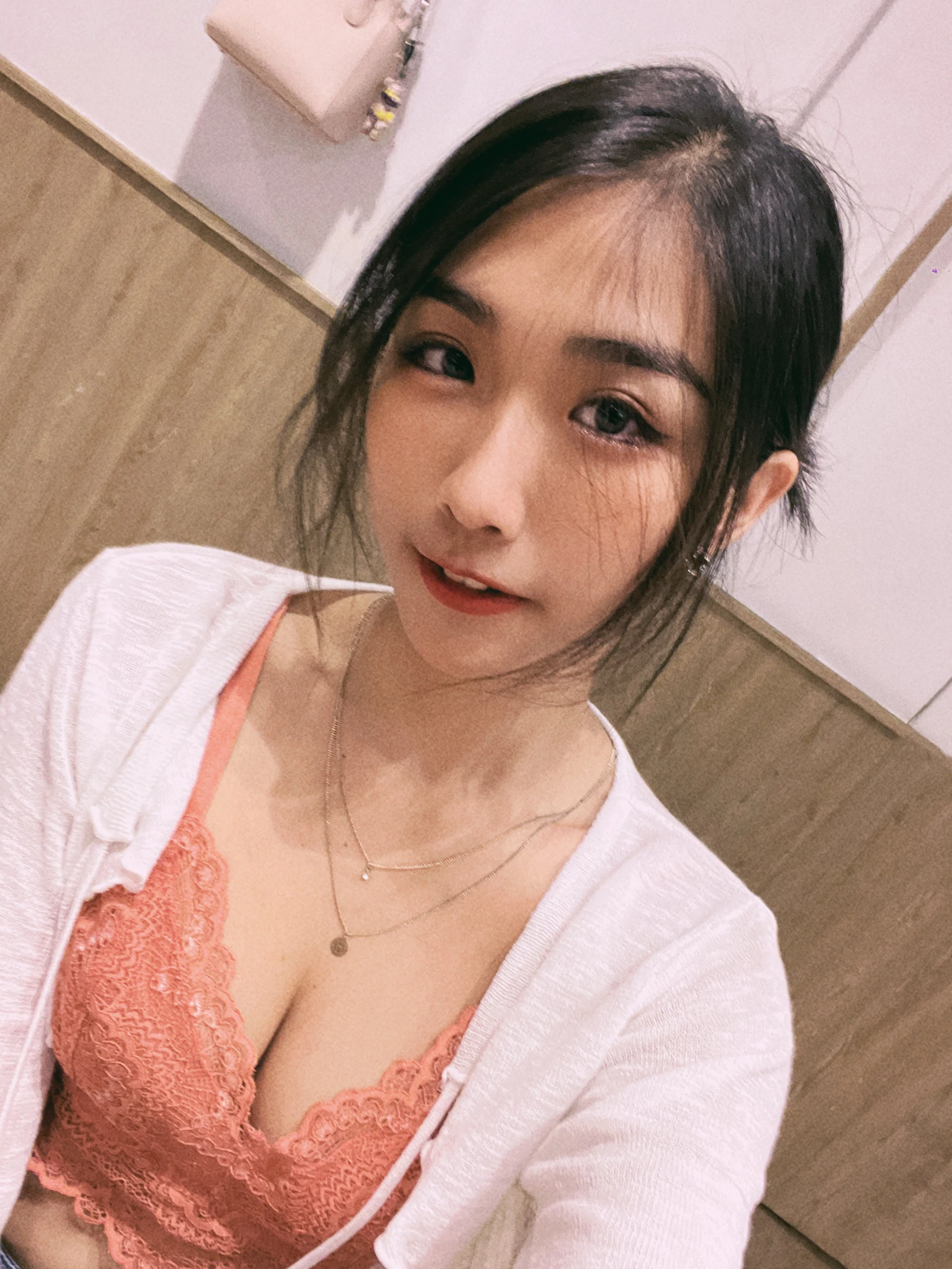  台湾网红嘿尼香港「裙底风波」！大胆行为恐挨罚款还可能坐牢？ (11P) 第9张