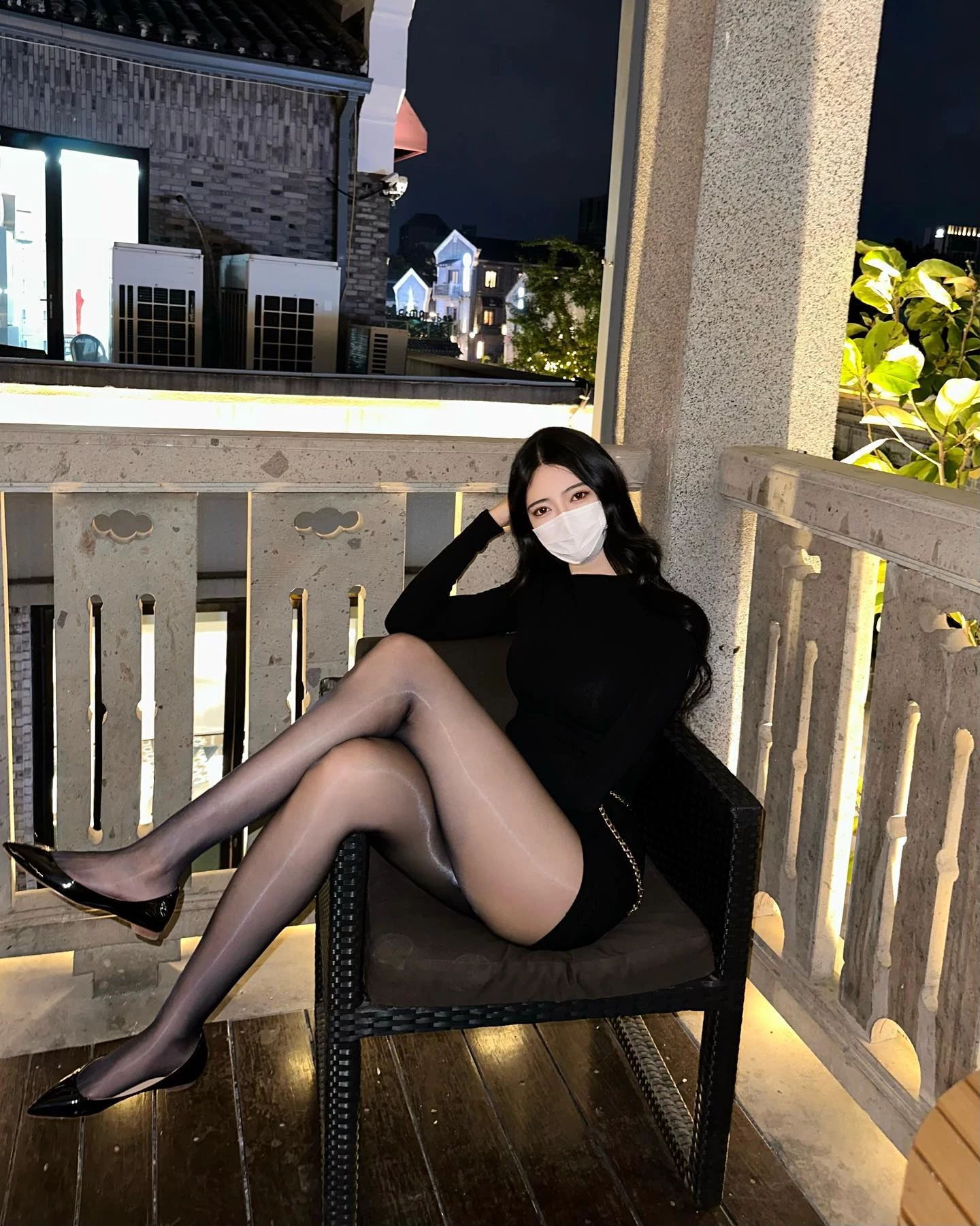  「温柔大姐姐Tina」露白嫩酥胸 脸蛋也超讚 (13P)