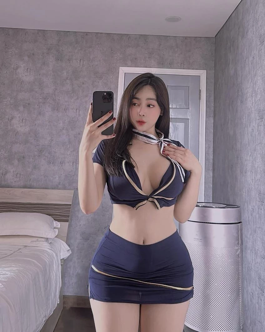  「Ngọc_ELis」诱人眼神与浑圆美乳 (15P) 第15张