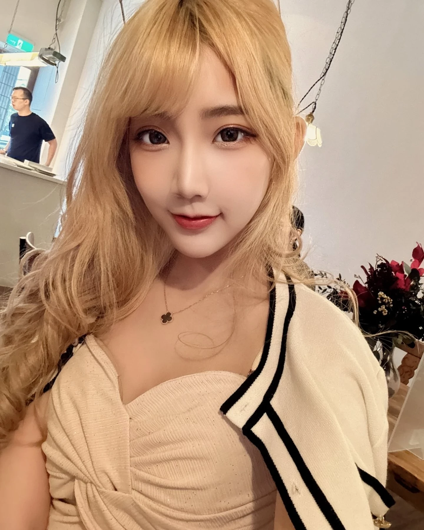  「LynnLynn」展现发育良好的绝世美景 (16P) 第12张