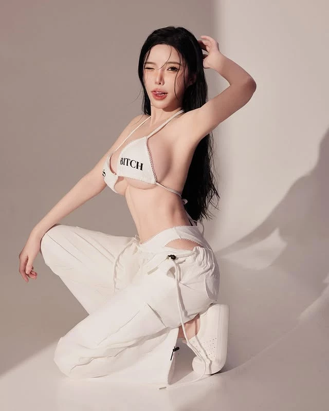  颜值天花板Plus「蓝星蕾」看了超心动 (10P) 第4张