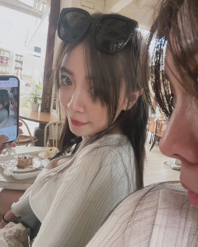  火辣肉体坦蕩露出「水蜜宝」瞬间把你征服 (10P) 第2张