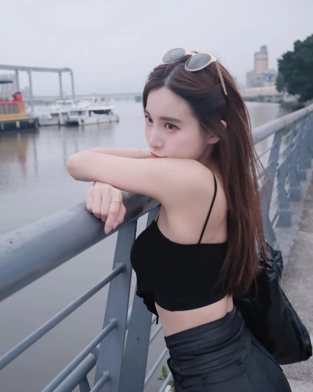  台湾超正点的啦啦队孟洁~甜美的外表加上好身材让粉丝疯狂 (11P) 第10张