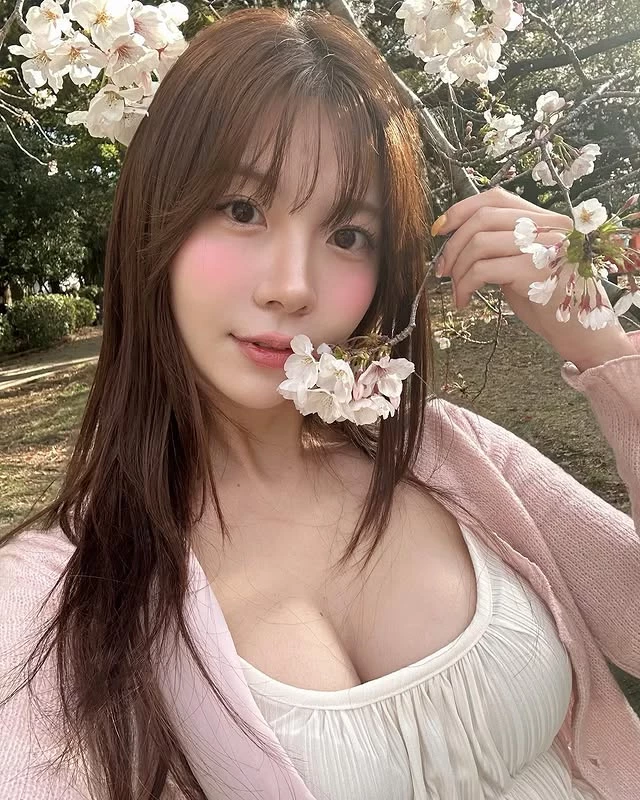  邪恶视角震撼「leeesovelys2」甜美性感都驾驭得起太诱人 (10P) 第10张