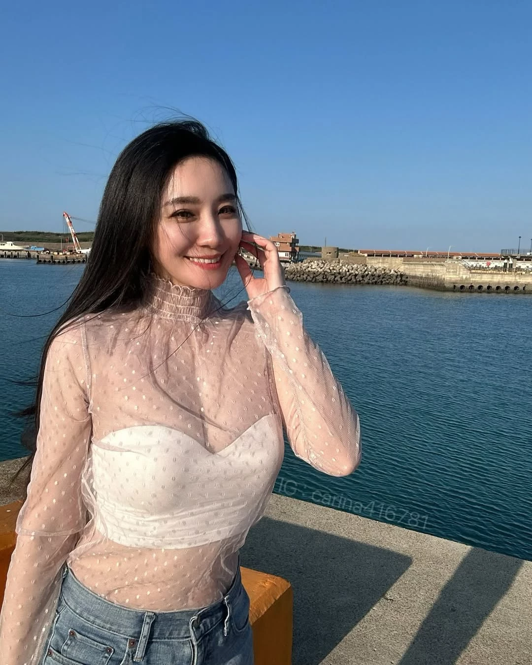  「𝐂𝐚𝐫𝐢𝐧𝐚 梦梦」白皙美腿让人大饱眼福 (10P) 第10张