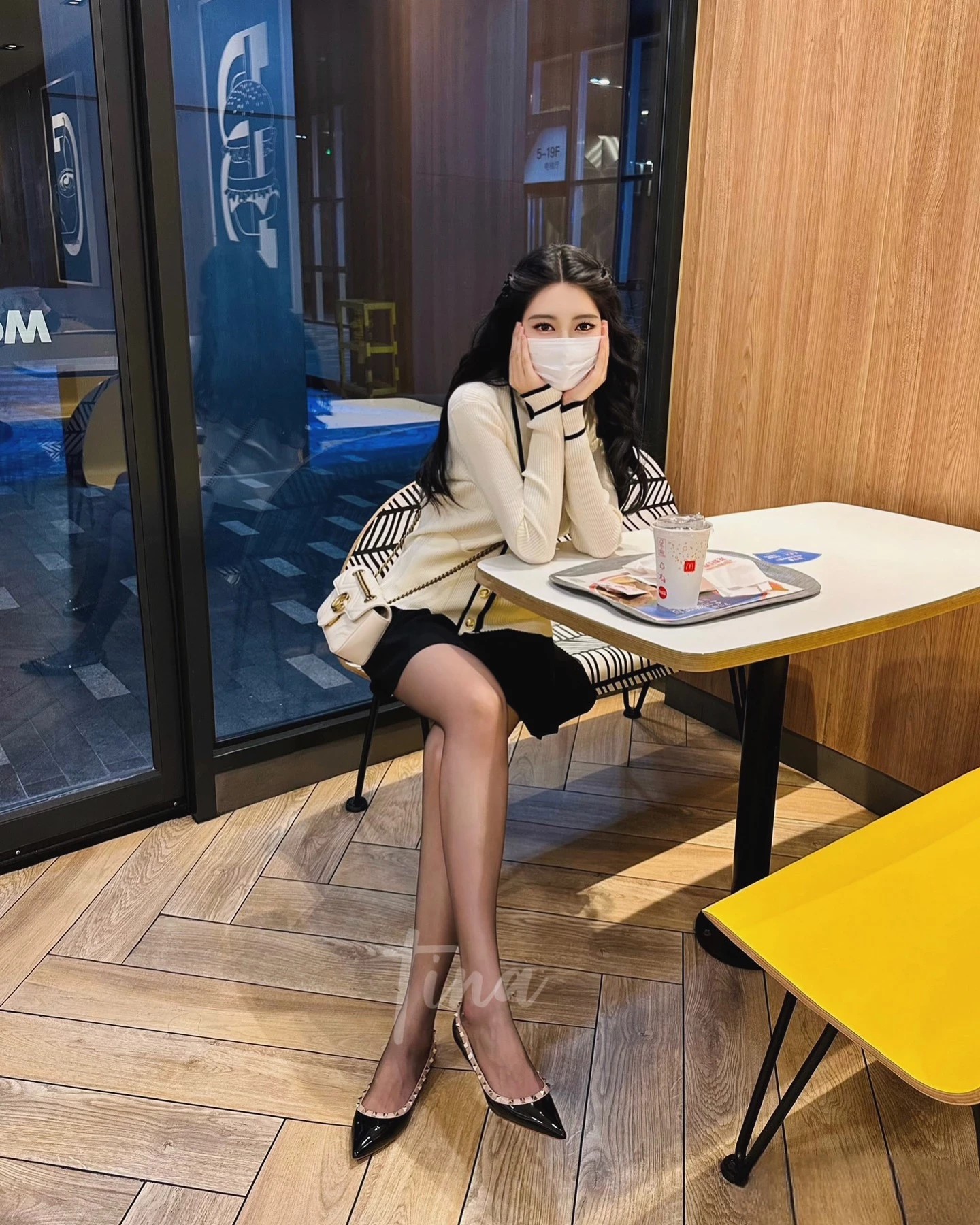  「温柔大姐姐Tina」露白嫩酥胸 脸蛋也超讚 (13P) 第5张