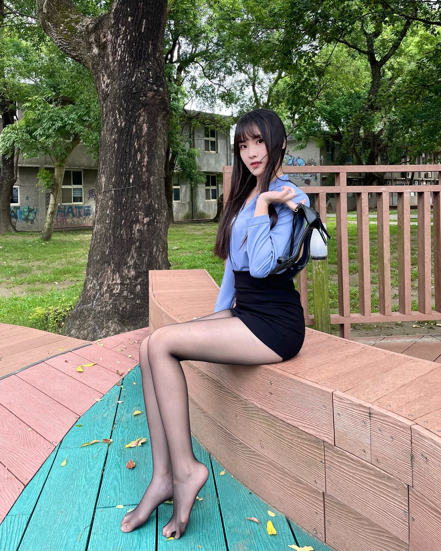  「麵麵(钰欣)」展现饱满火辣身材 无懈可击 (16P)